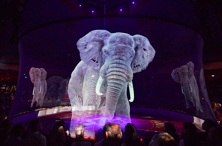 Німецький цирк замінив номери з тваринами на шоу реалістичних голограм