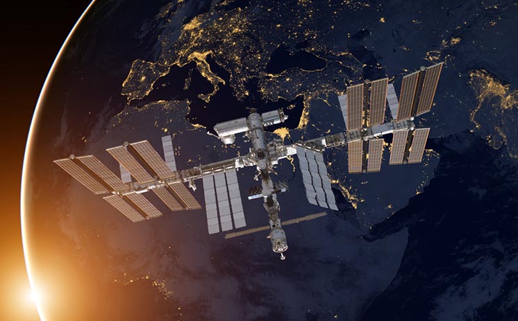 NASA офіційно відкриває МКС для туристів та бізнесменів