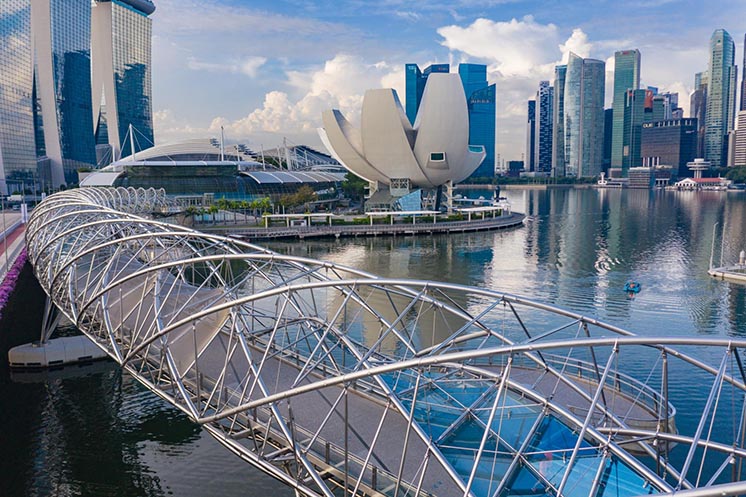 Пішохідний міст Helix Bridge в Сінгапурі