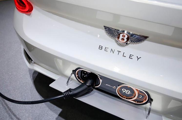 До 2025 року всі моделі Bentley будуть електрифіковані