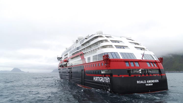 Норвегія запускає перший у світі гібридний круїзний лайнер