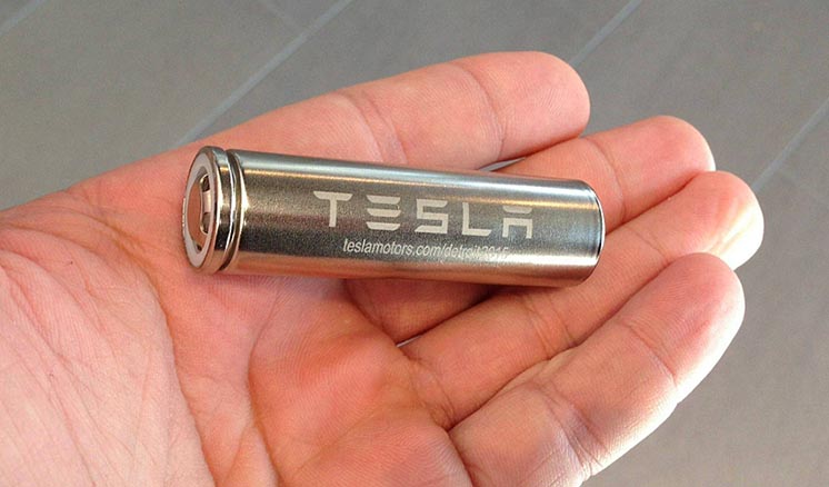 У Tesla розробили конкурента твердотілим батареям