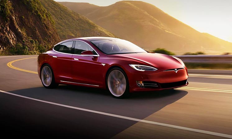 Tesla Model S була визнана «автомобілем мрії» в США