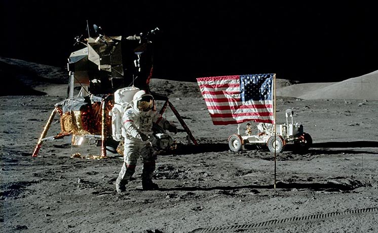 Дональд Трамп заявив про права США на Місяць та інші планети